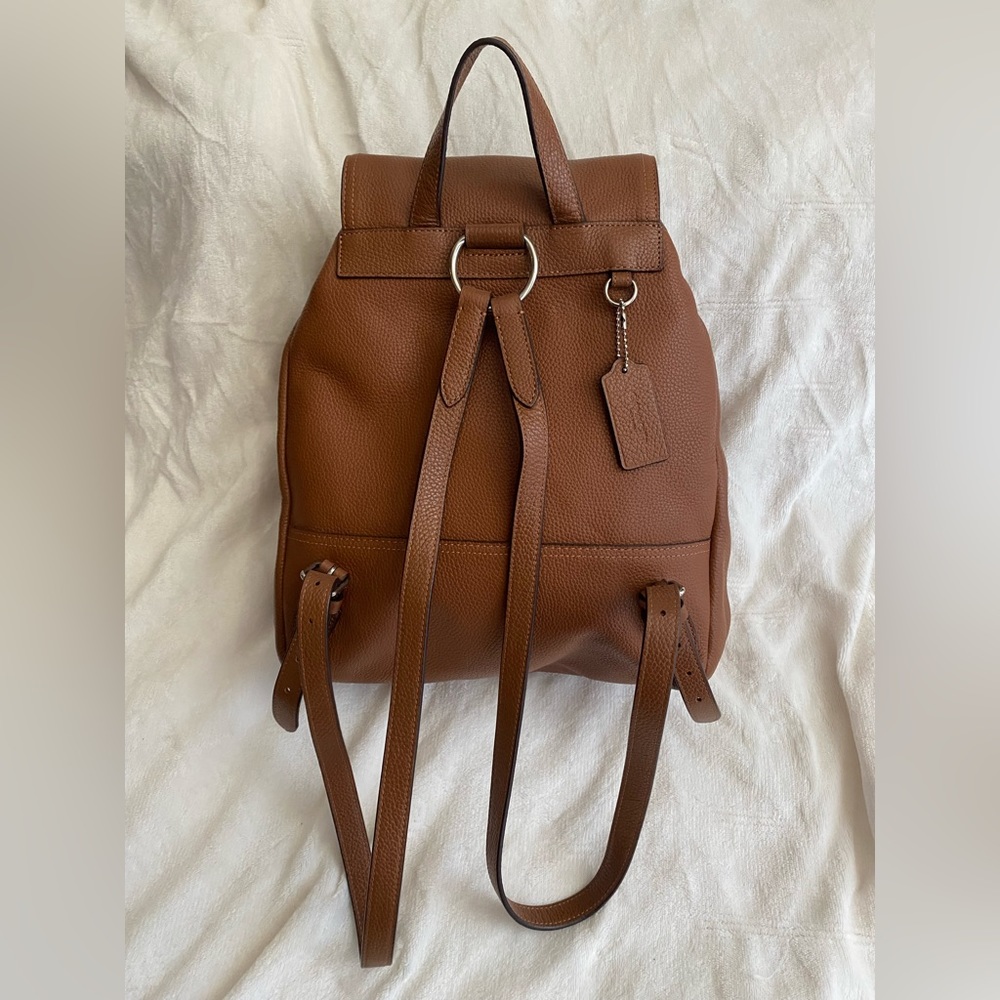 Pebbled leather, large,Coach turnlock Rucksack backpack in saddle brown. - Picture 2 of 9